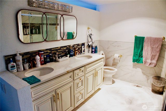 11531 80th Avenue S, Seattle, WA 98178