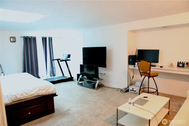 11531 80th Avenue S, Seattle, WA 98178