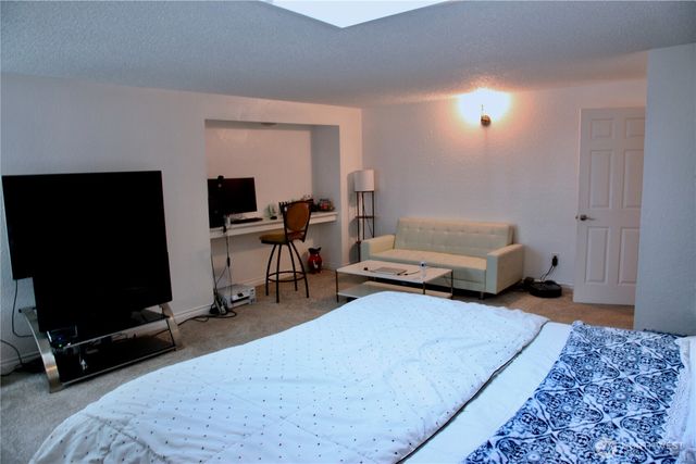 11531 80th Avenue S, Seattle, WA 98178