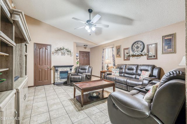 4012 TIERRA EVA Place, El Paso, TX 79938