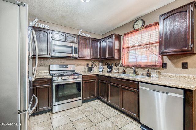 4012 TIERRA EVA Place, El Paso, TX 79938