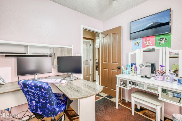 4012 TIERRA EVA Place, El Paso, TX 79938