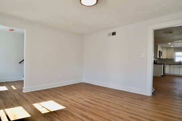 63-65 Cherry St 2R, Ashland, MA 01721