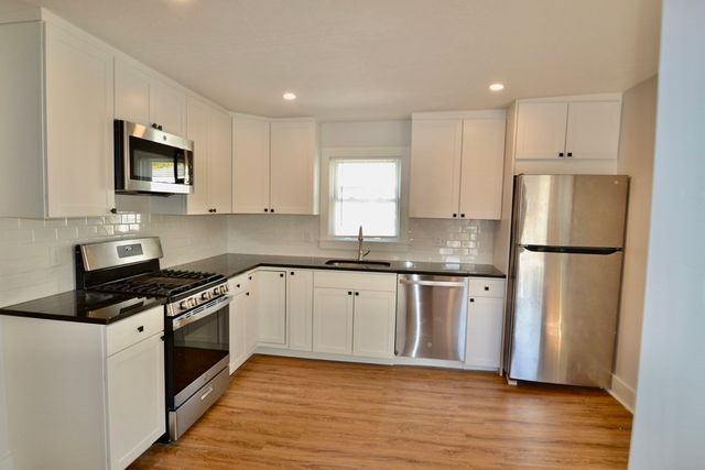 63-65 Cherry St 2R, Ashland, MA 01721