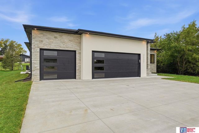 3507 Kilkee Road, Lincoln, NE 68520