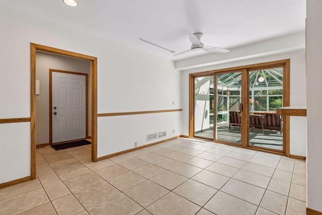 2600 W 102nd Street, Bloomington, MN 55431