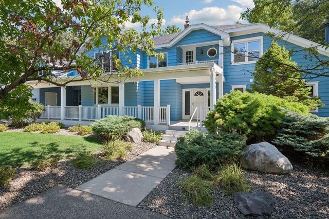 2600 W 102nd Street, Bloomington, MN 55431