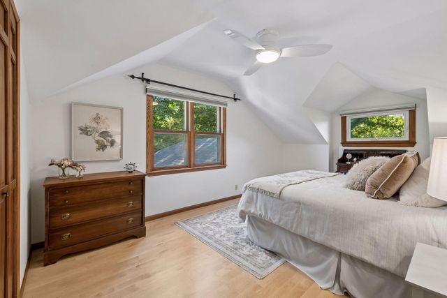 2600 W 102nd Street, Bloomington, MN 55431