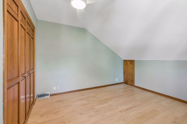 2600 W 102nd Street, Bloomington, MN 55431