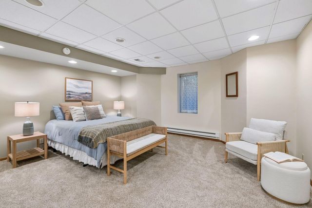 2600 W 102nd Street, Bloomington, MN 55431