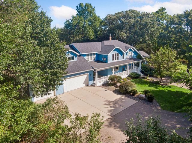 2600 W 102nd Street, Bloomington, MN 55431