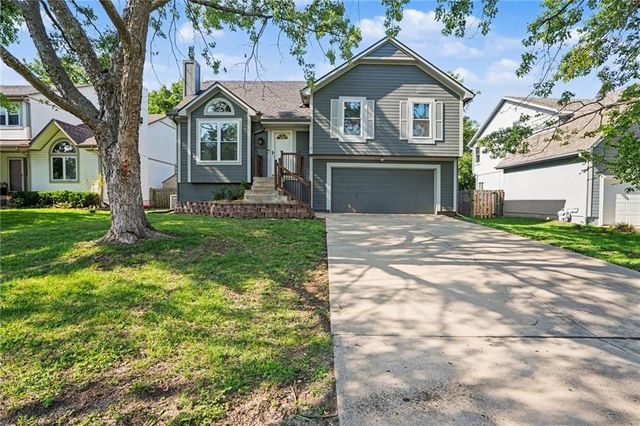 18800 W 164th Street, Olathe, KS 66062