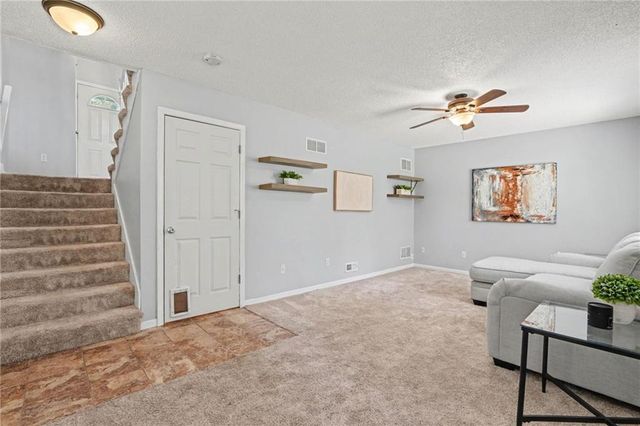 18800 W 164th Street, Olathe, KS 66062