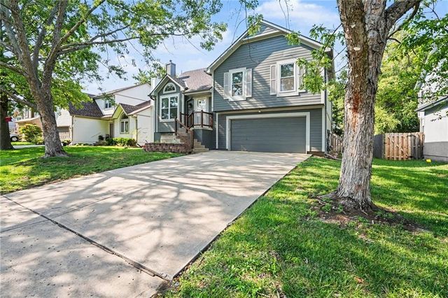 18800 W 164th Street, Olathe, KS 66062