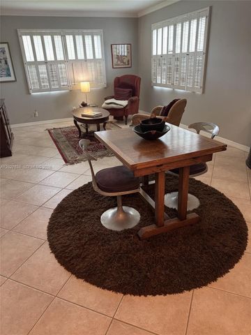 1950 N Andrews Avenue 205D, Wilton Manors, FL 33311