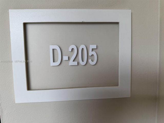 1950 N Andrews Avenue 205D, Wilton Manors, FL 33311