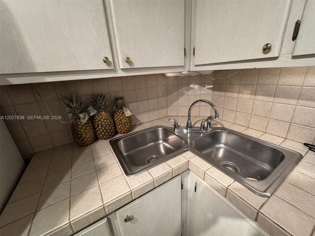 1950 N Andrews Avenue 205D, Wilton Manors, FL 33311