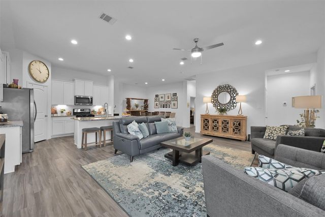 942 Youth Water Road, Montgomery, TX 77316