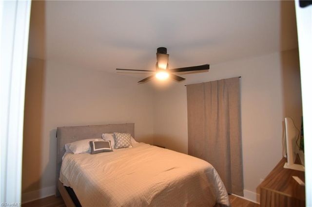 310 Lake Shore Avenue, Lexington, NC 27292