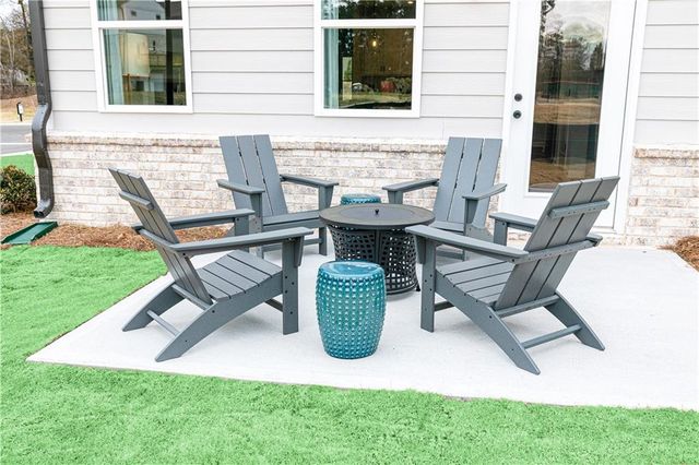 842 Leraes Way, Loganville, GA 30052