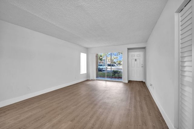 4200 Community Drive 113-1304, West Palm Beach, FL 33409