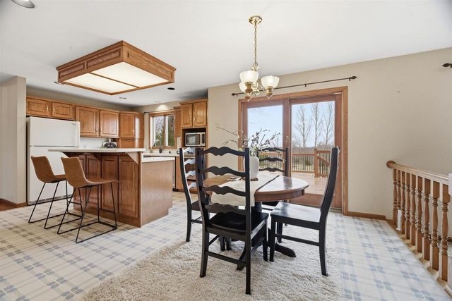 W10058 WOODHAVEN LANE, Hortonville, WI 54944