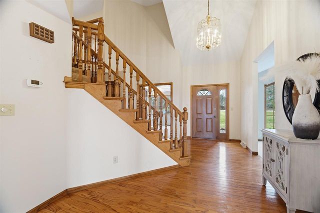 W10058 WOODHAVEN LANE, Hortonville, WI 54944