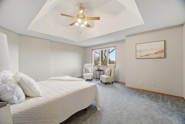 W10058 WOODHAVEN LANE, Hortonville, WI 54944