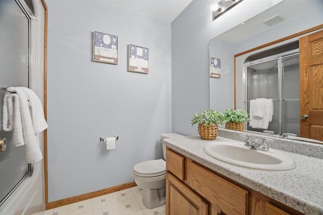 W10058 WOODHAVEN LANE, Hortonville, WI 54944