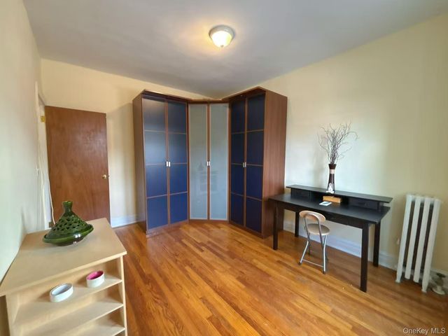 37-16 83 Street 3F, Flushing, NY 11372