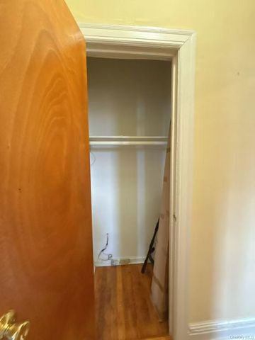 37-16 83 Street 3F, Flushing, NY 11372