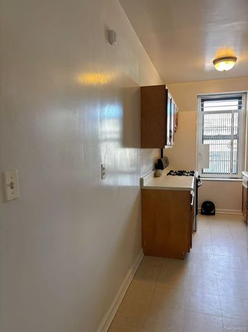 37-16 83 Street 3F, Flushing, NY 11372
