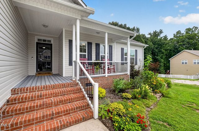 33 Greenfield Lane, Clayton, NC 27527