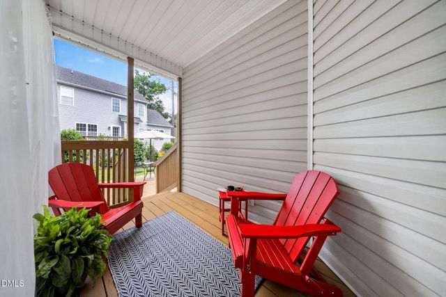 33 Greenfield Lane, Clayton, NC 27527