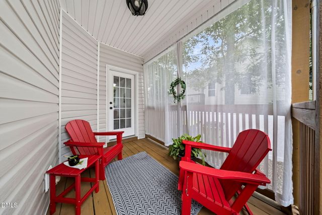 33 Greenfield Lane, Clayton, NC 27527