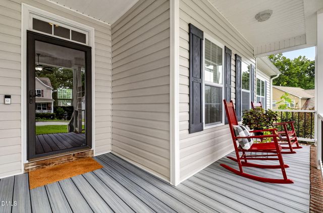 33 Greenfield Lane, Clayton, NC 27527