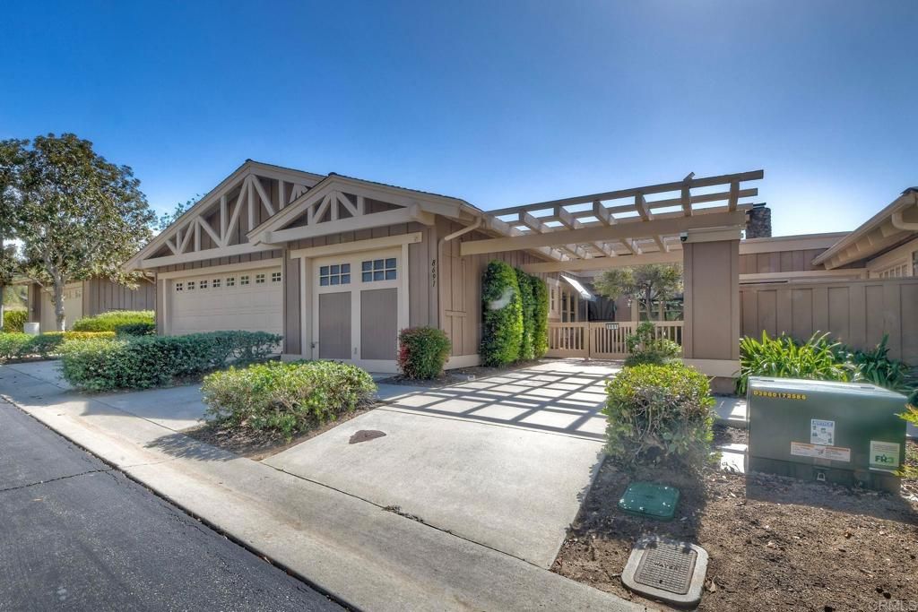 8691 Circle R Course Lane, Escondido, CA 92026 — exterior