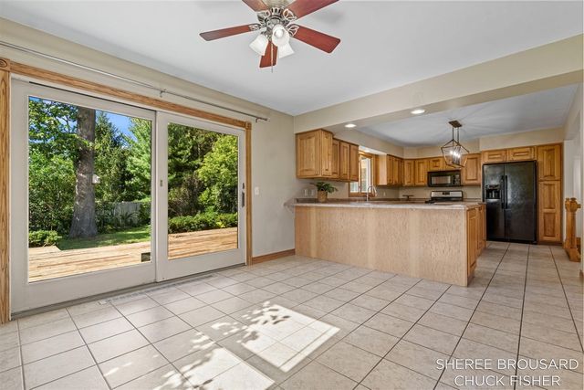 2495 Holtman Drive, Grand Rapids, MI 49525