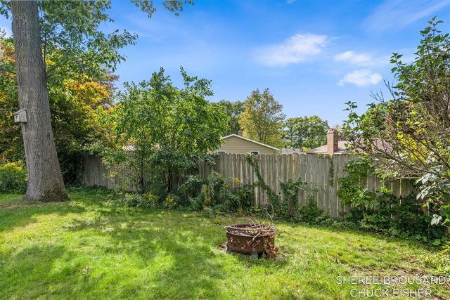 2495 Holtman Drive, Grand Rapids, MI 49525
