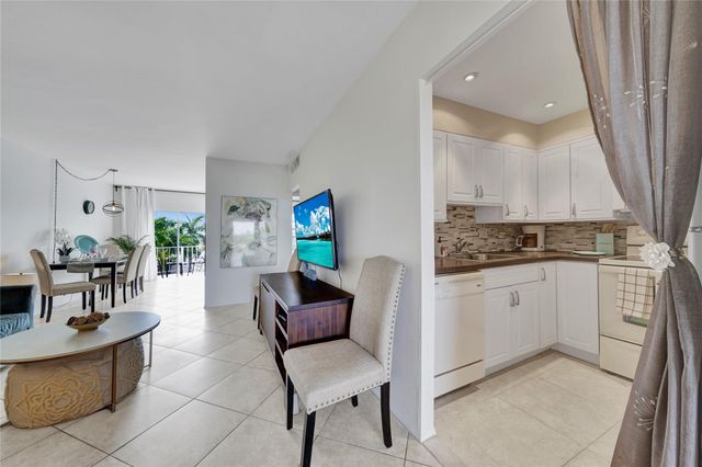 1967 S Ocean Blvd 419-C, Lauderdale By The Sea, FL 33062