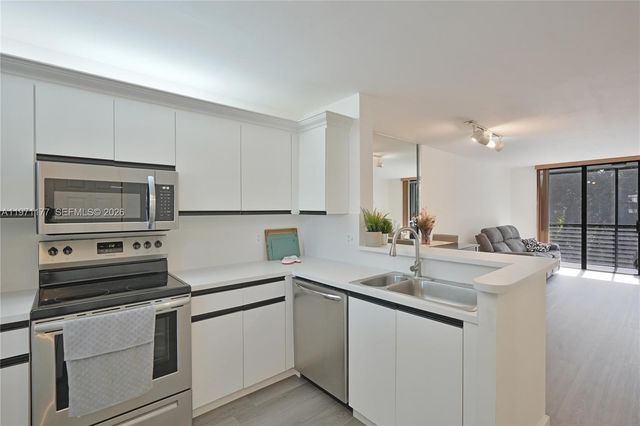 7531 NW 79th Ave 205, Tamarac, FL 33321