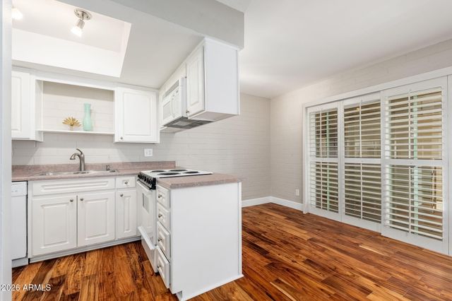 4848 N WOODMERE FAIRWAY -- 5, Scottsdale, AZ 85251