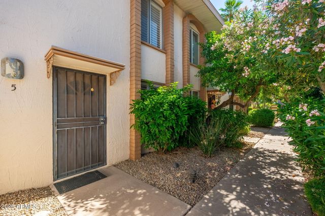 4848 N WOODMERE FAIRWAY -- 5, Scottsdale, AZ 85251