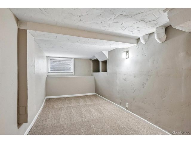 2037 Geneva St, Aurora, CO 80010