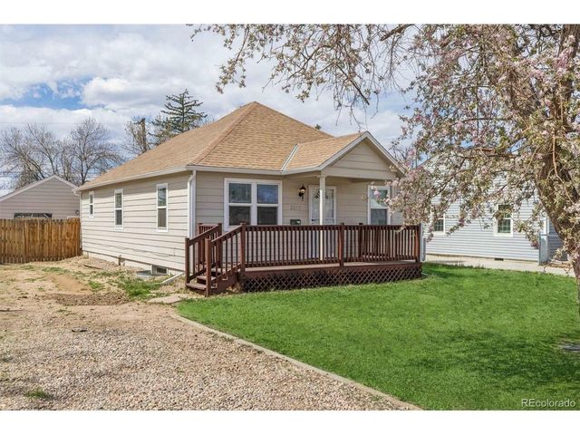 2037 Geneva St, Aurora, CO 80010