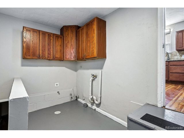 2037 Geneva St, Aurora, CO 80010