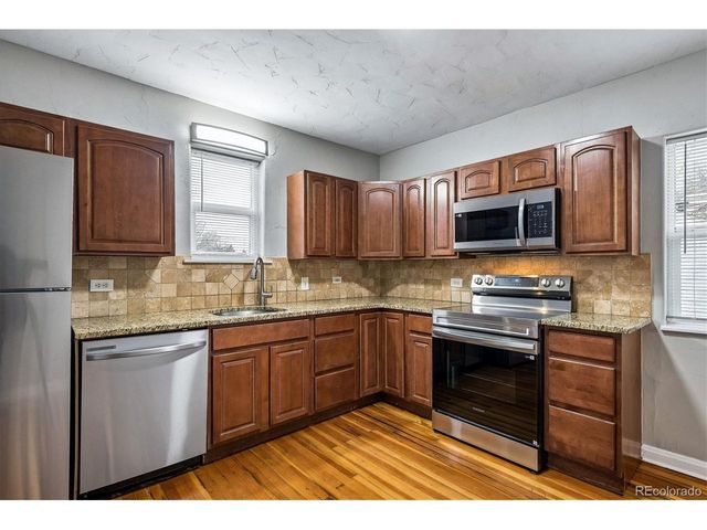 2037 Geneva St, Aurora, CO 80010