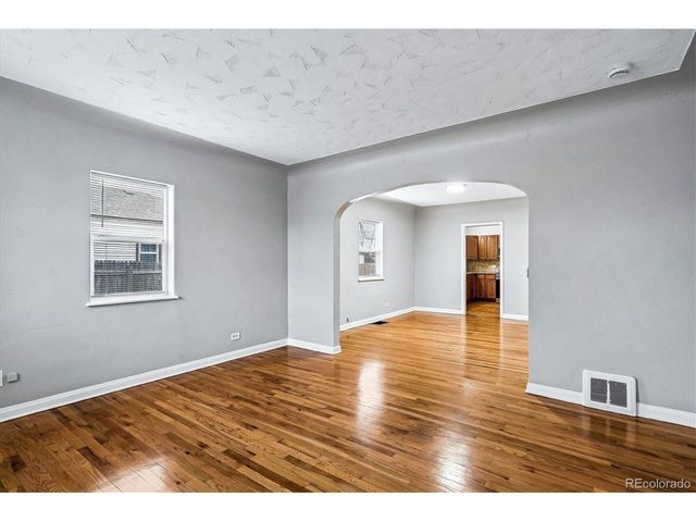 2037 Geneva St, Aurora, CO 80010