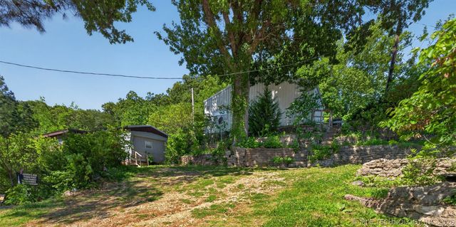 9207 N 447 Road, Spavinaw, OK 74366