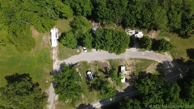 9207 N 447 Road, Spavinaw, OK 74366